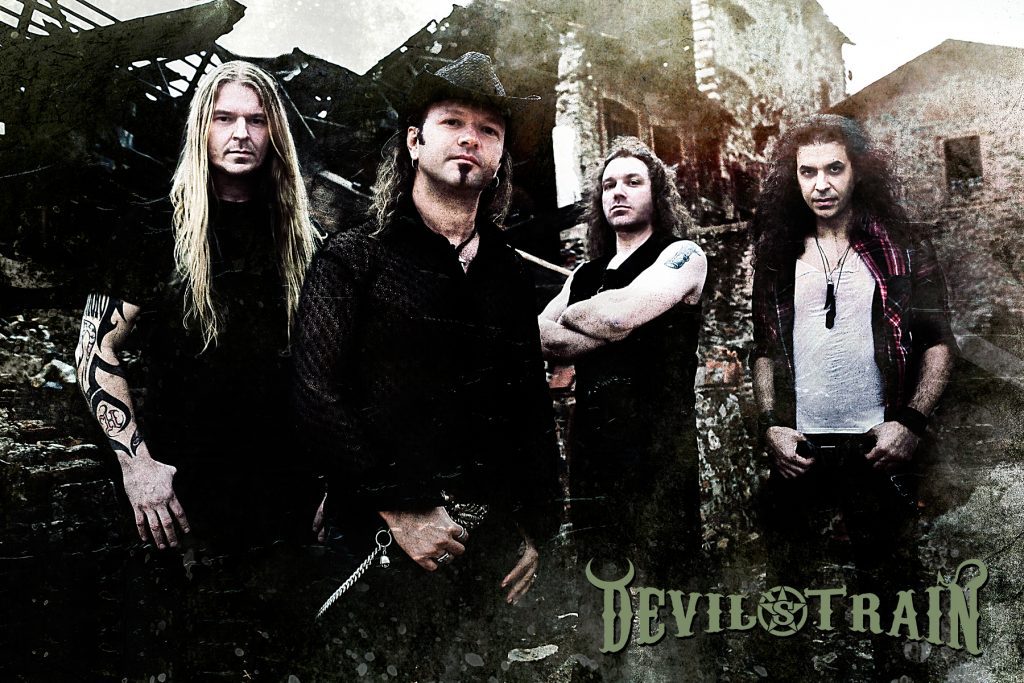 devil's train3